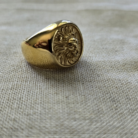 Lion ring size 7 - Picture 4 of 9